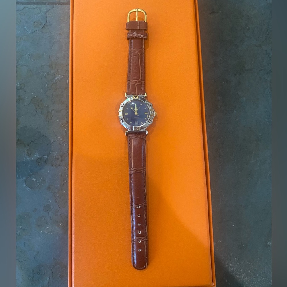 Elegant Brown Leather Women's Watch
